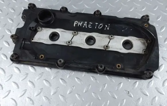 Volkswagen Phaeton Rocker cam cover 059103469AC