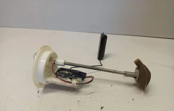 Fuel level sensor