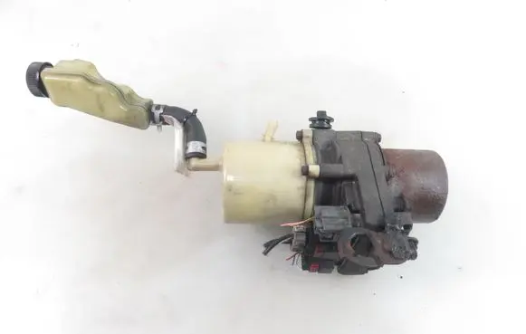 Mazda 5 Power steering pump 