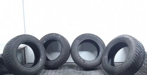 Volkswagen Golf II R15 winter/snow tires with studs 19565R1591T GOODYEAR ULTRAGRIPEXTREME