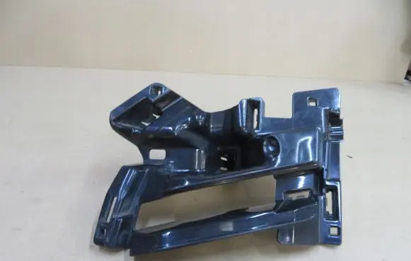 Skoda Kodiaq Front bumper mounting bracket 565807724