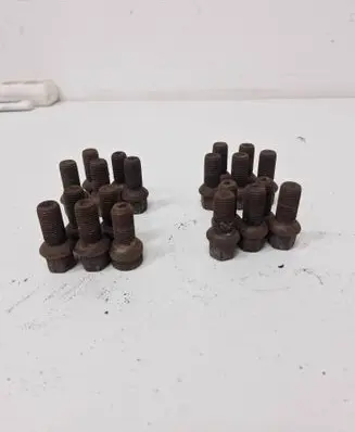Volkswagen Golf V Nuts/bolts 