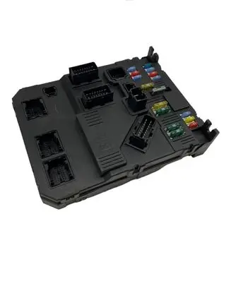 Peugeot 407 Fuse module S120104700L