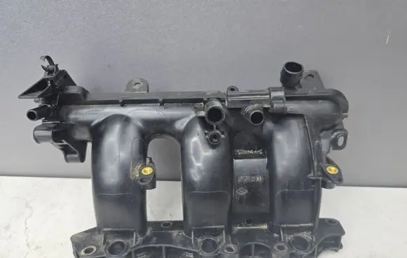 Dacia Sandero III Intake manifold 140039673R