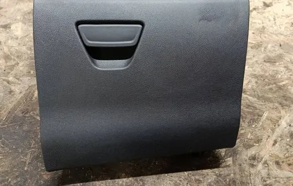 Ford Courier Glove box ET76R060T10 AG4L1A AS4LA