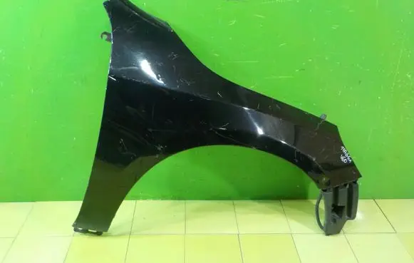 Volvo V60 Fender PRZOD PRAWY
