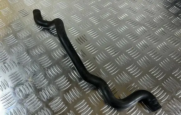 BMW 5 F10 F11 Engine coolant pipe/hose 9119168 15476810