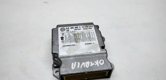 Skoda Octavia Mk2 (1Z) Airbag control unit/module 1K0909605S