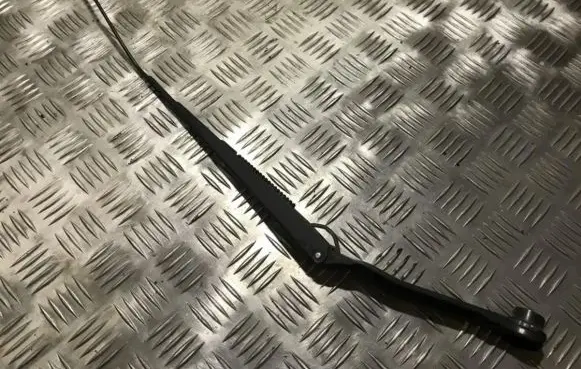 Mazda 6 Front wiper blade arm J25ALD1271