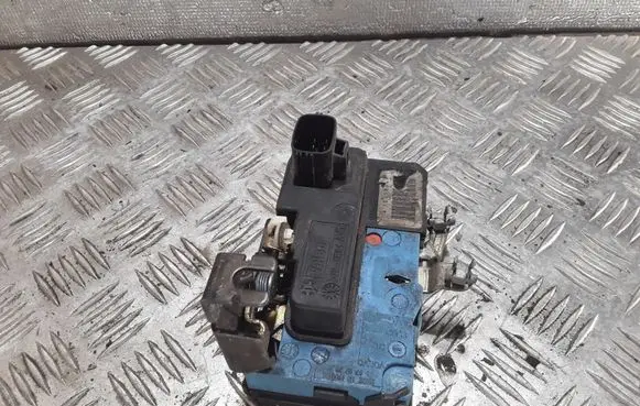 Volvo S80 Front door lock