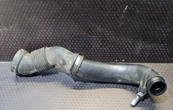 Volvo XC90 Intercooler hose/pipe 30714480 30769234