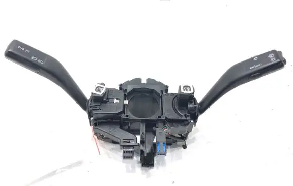 Wiper turn signal indicator stalk/switch