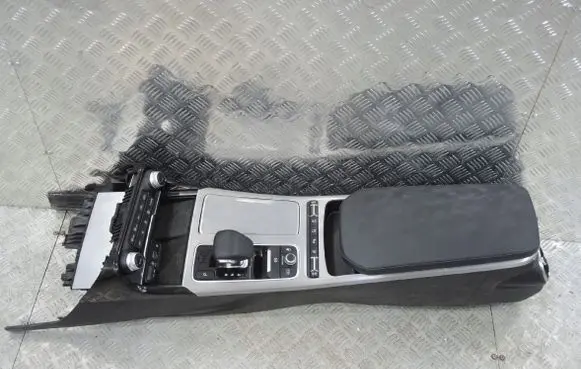KIA Stinger Armrest 