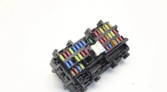 Infiniti Q50 Fuse box set