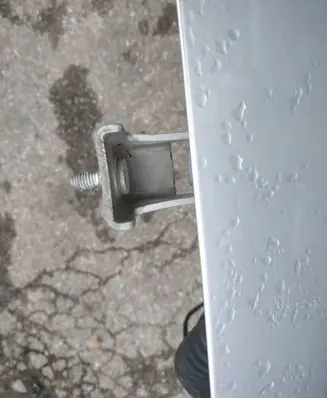 Tailgate/trunk/boot hinge