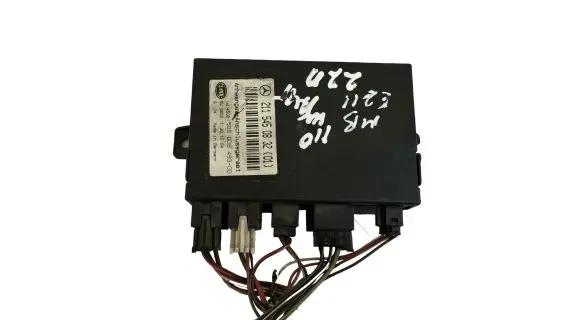Mercedes-Benz E W211 Tow bar trailer control unit/module 2115450832 5DS00849300
