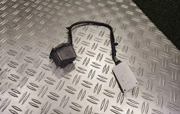 Mercedes-Benz Citan II W420 LED ballast control module 101398A03E 101598A03E