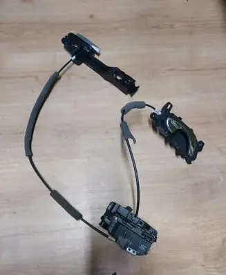 Nissan Qashqai Front door interior handle 806704EA