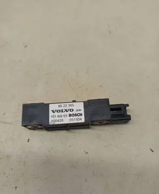 Volvo V70 Airbag deployment crash/impact sensor 8622365 051104 006420