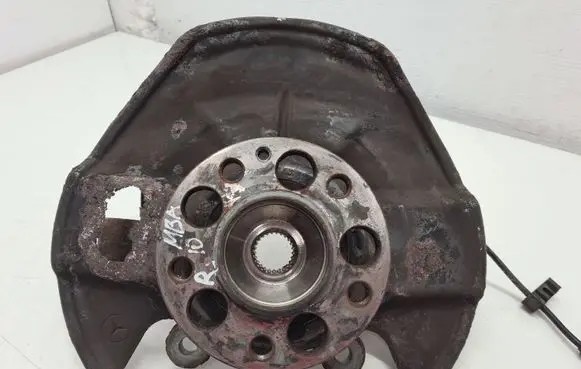 Mercedes-Benz A W169 Front wheel hub spindle knuckle