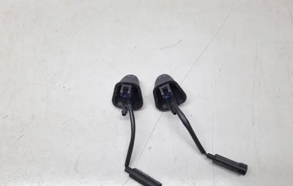 BMW 3 E92 E93 Windshield washer spray nozzle 8365385