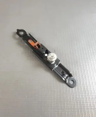 Toyota RAV 4 (XA50) Seat belt height adjuster E563003