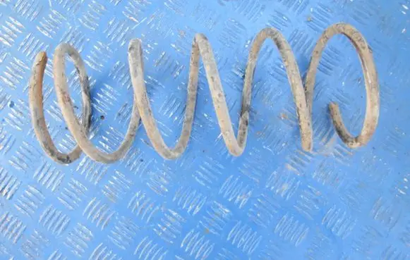 Nissan Sunny Rear coil spring