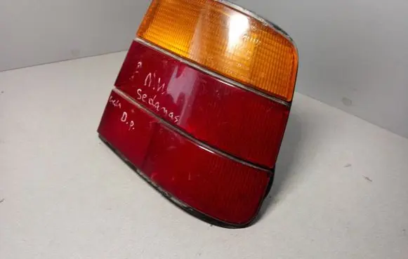 BMW 5 E34 Rear/tail lights 63215R6