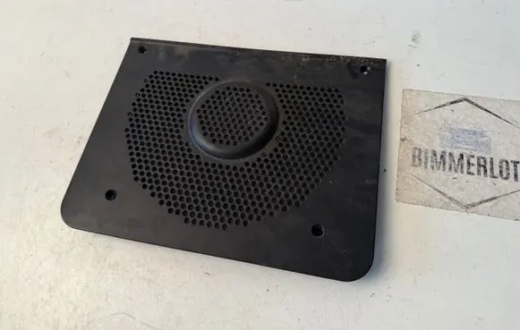 BMW 5 E60 E61 Subwoofer grill/trim 6976960