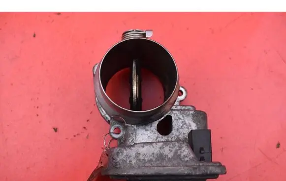 BMW X3 E83 Throttle body valve 7804384