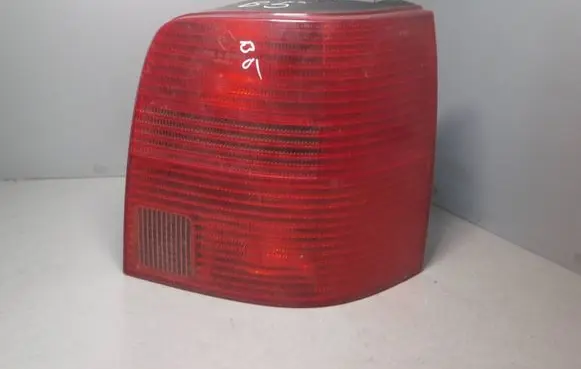 Volkswagen PASSAT B5 Rear/tail lights 3B9945112J