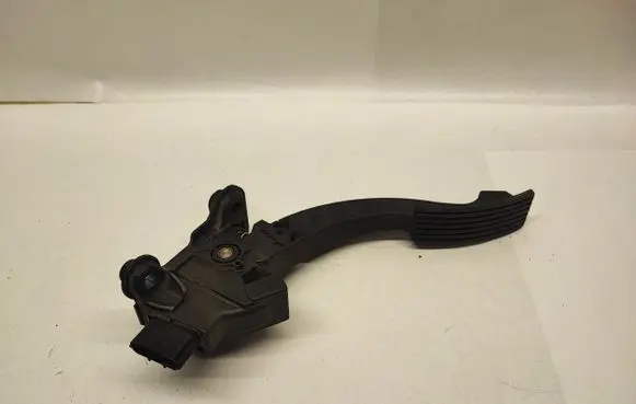 Mitsubishi Outlander Accelerator throttle pedal 1600A116 15038C
