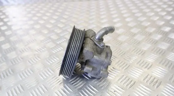 Audi Q7 4L Power steering pump 7L8422154 059145255C