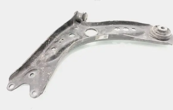 Volkswagen Golf VII Front lower control arm/wishbone 5Q0407152J