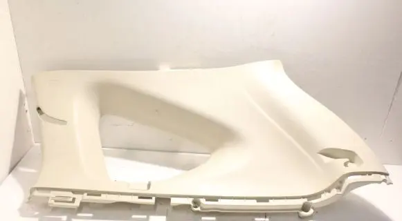 Honda CR-V (D)pillar trim (top) 84131-T1G-E