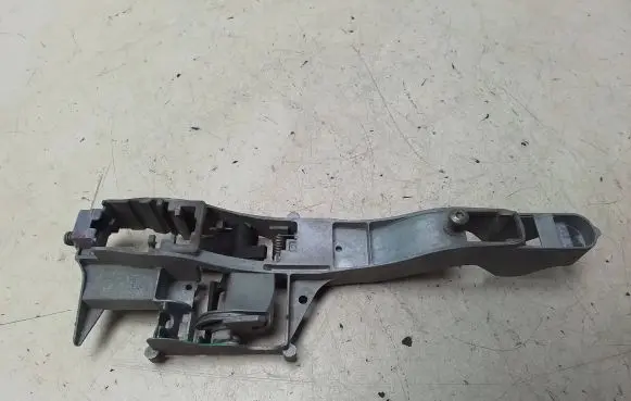 Citroen C5 Rear door exterior handle/bracket 9680168680 2706594