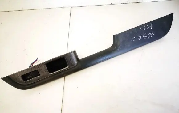 Nissan X-Trail T30 Electric window control switch 809488h700