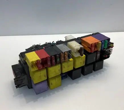 Mercedes-Benz S W220 Fuse module A0295450432 05045114 04511430011401