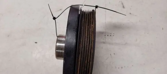 BMW 3 E90 E91 Crankshaft pulley