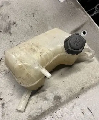 Renault Scenic II - Grand scenic II Coolant expansion tank/reservoir 8200262036