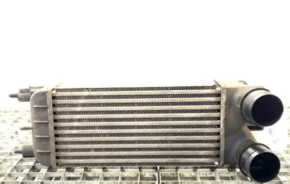 Peugeot 508 Intercooler radiator P9684957680