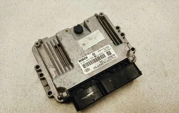 KIA Ceed Engine control unit/module 0281019544 391112A970 1039S59669