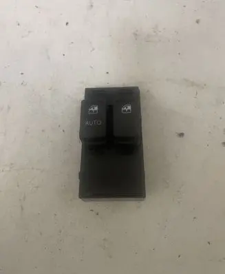Hyundai Getz Electric window control switch 935701C010