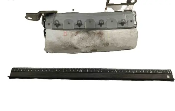 Passenger airbag