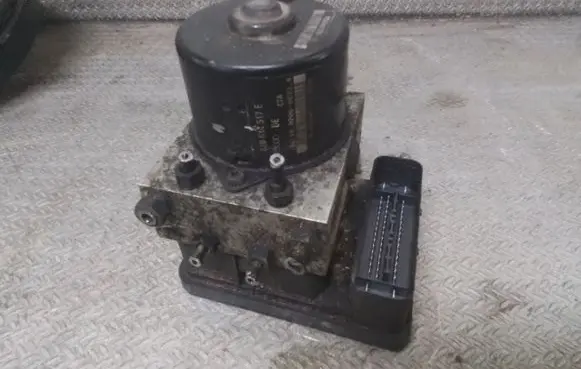 Audi A2 ABS Pump 8Z0614517E 8Z0907379C