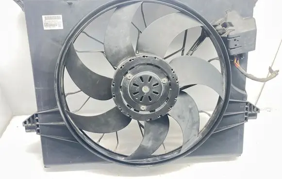 Mercedes-Benz ML W164 Electric radiator cooling fan A1645000593