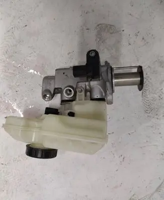 Volkswagen Arteon Master brake cylinder 5Q1611301C 32668423