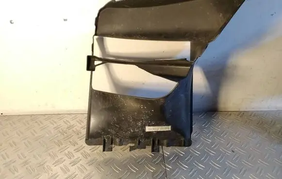 Porsche Macan (95B) Intercooler air guide/duct channel 95B117336L