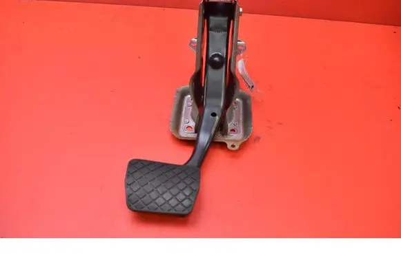 Skoda Superb B6 (3T) Accelerator throttle pedal 1K1721117H