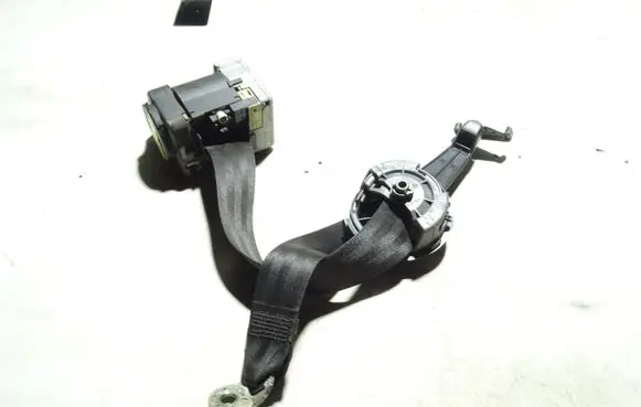 Audi A6 S6 C5 4B Rear seatbelt 4B5857805